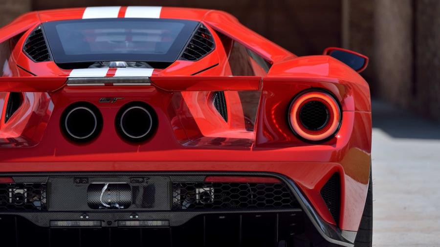 Детали экстерьера Ford GT (J056) 2018 года  (фото 9 из 20)